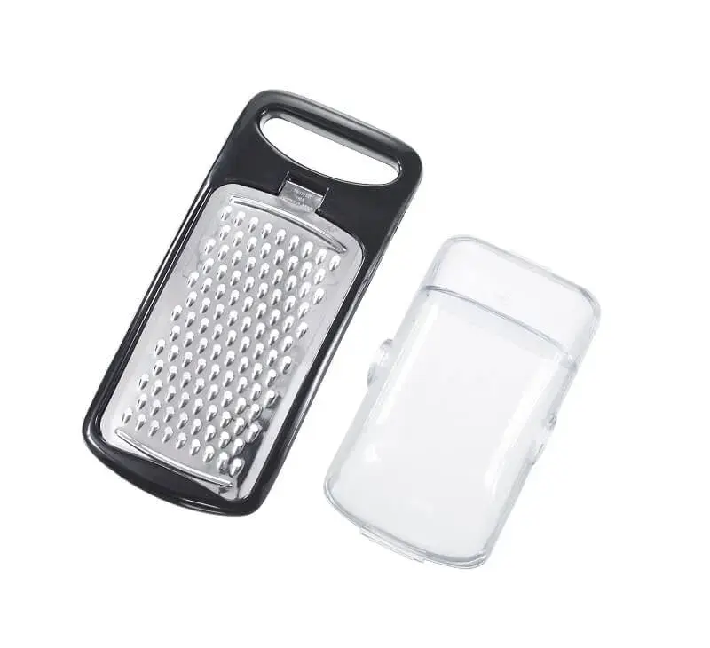 GastroMax mini rivejern i sort med opsamlingsbeholder under rivefladen